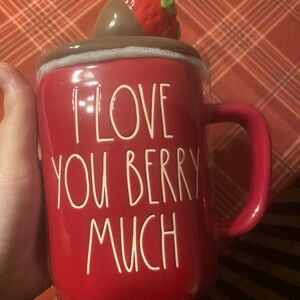 Rae Dunn topper mug.